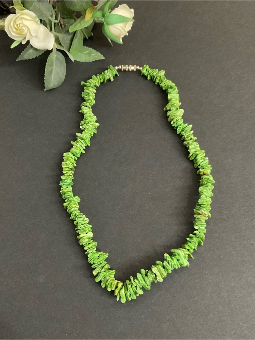 Shell Chocker Necklace Green